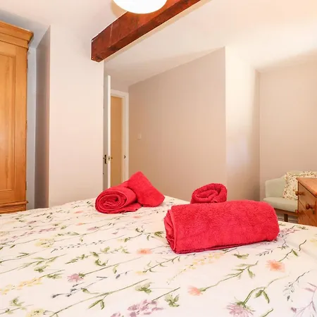 Bakers Yard Эмблсайд